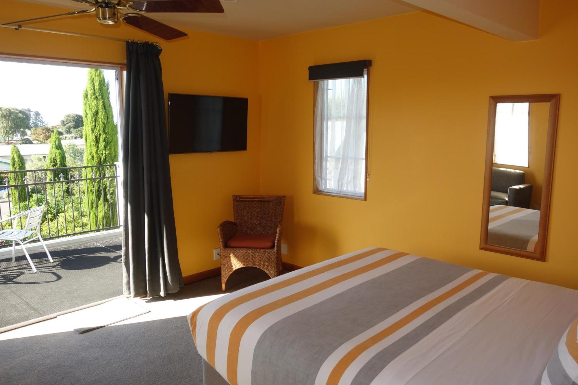 Beachside Villas Motel Нельсон Экстерьер фото